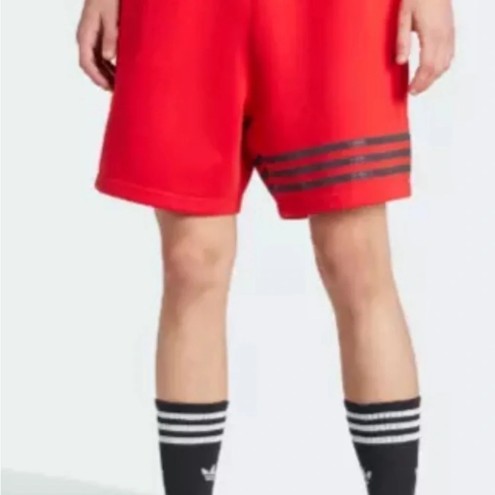 New ADIDAS Men's Street Neuclassic Red Shorts IS2828 Size L  medium